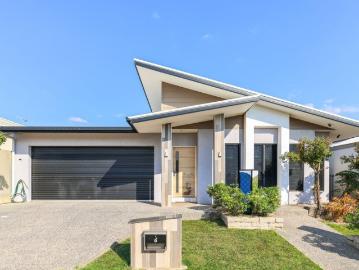 MODERN HOME IN THE HEART OF ZUCCOLI
