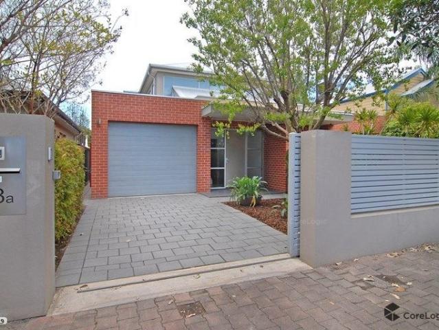 Modern Home in City Fringe Location