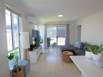 Modern Home in Convenient Location!
