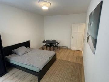 Modern home in Lichterfelde, Berlin Amsterdam Apartments for Rent