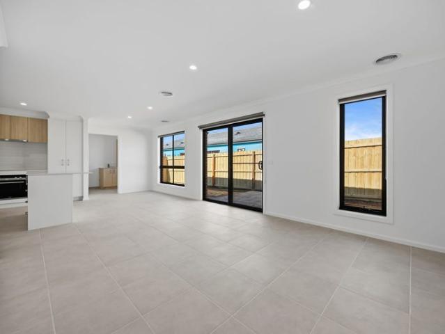 Modern Home in Prime Mount Duneed Location