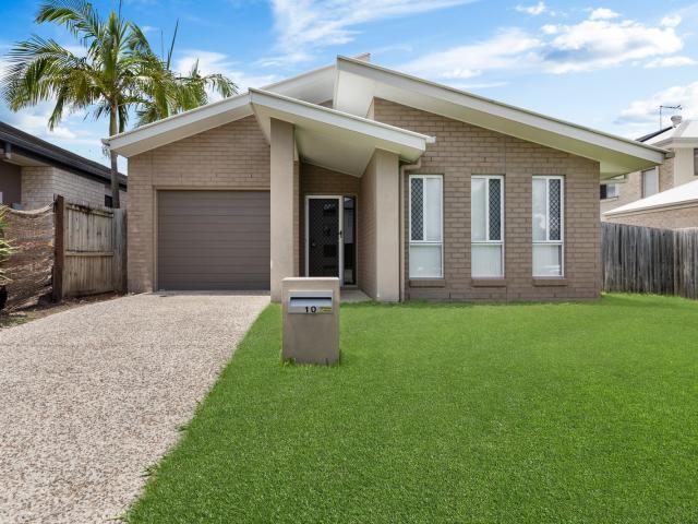 Modern Home in Prime North Lakes Location
