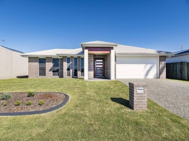 Modern home in sought after Middle Ridge