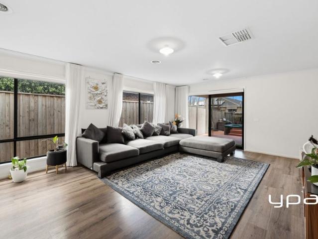 Modern Home in Sunbury Fields Estate