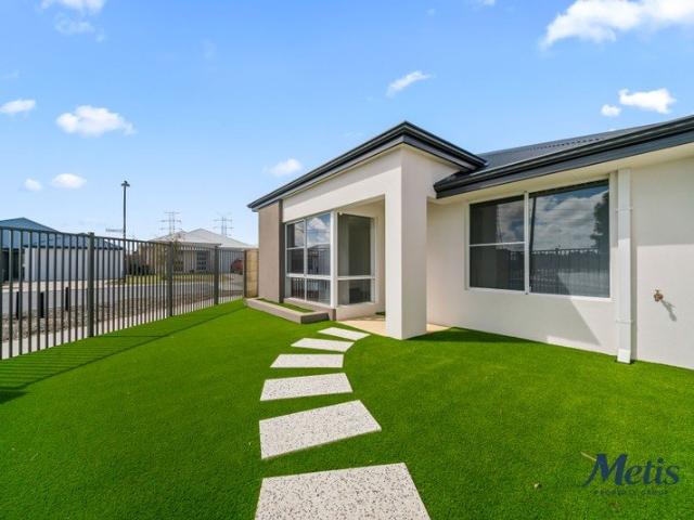 MODERN HOME ON CORNER BLOCK