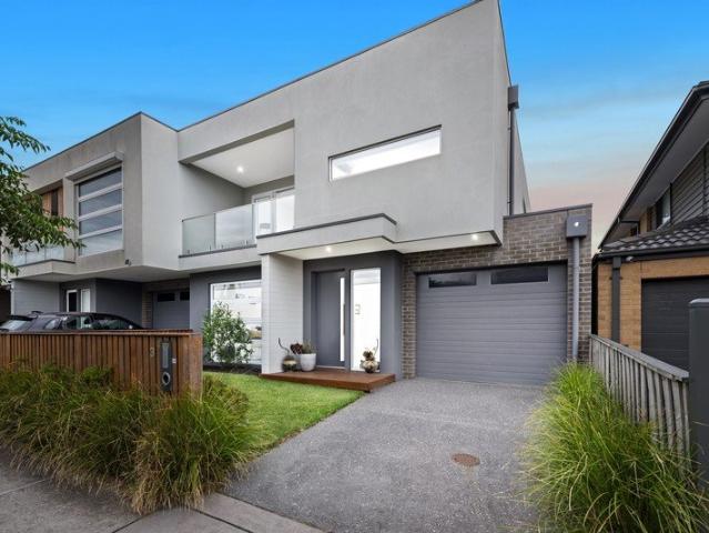 Executive Living, Beachside Address