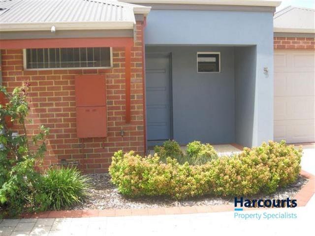 MODERN, HOMELY STRATA VILLA ARMADALE