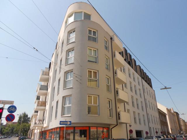 Modern & hell 3 Zimmer Dachgeschosswohnung mit Balkon Raimundstraße 24 Top 10C