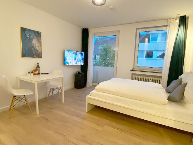 Modern & Hell Wohnen in der Nähe vom Kölner Rudolfplatz – zeitwohnen.de