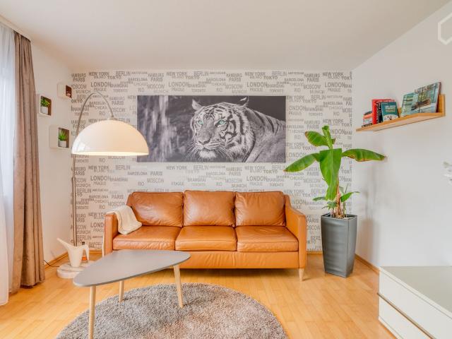 Modern high class apartment in the cosy greens with a balcony for great views, Frankfurt Amsterdam Apartments for Rent