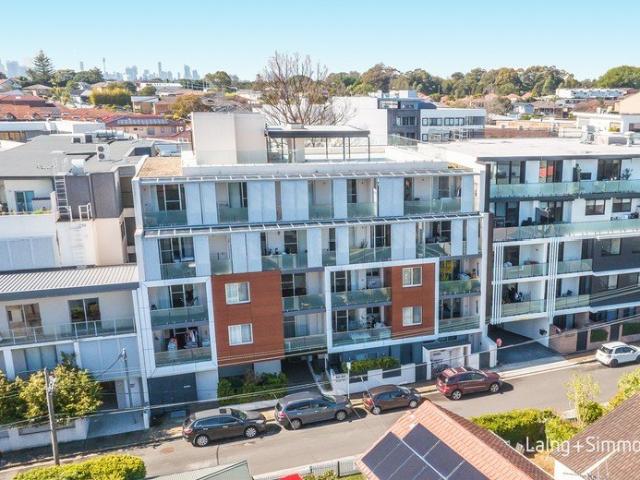 Modern, High End Living With Everything at Your Doorstep