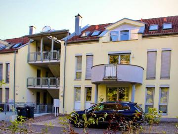 Modern, high quality furnished 2 room apartment with terrace & balcony in Wiesloch– near SAP and Heidelberg Printing
