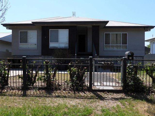 Modern, High Spec Family Living in West Moree!
