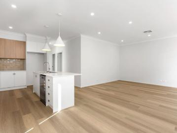 Modern Hillside Living in the Heart of Mount Barker