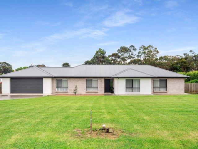 Modern interiors, space to grow and endless family appeal
