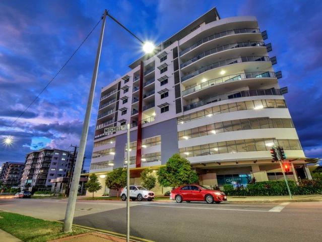 Modern Inner City Apartment with Ocean & City Views