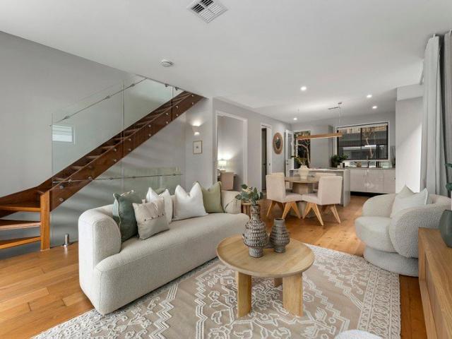 MODERN, INNER CITY LIVING