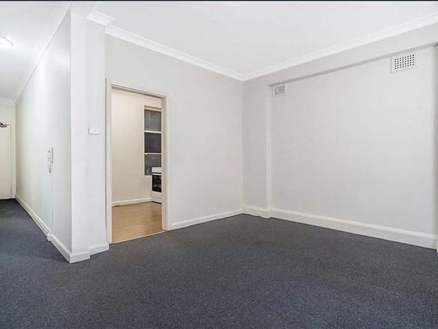 Modern Inner City Living 2 Bedroom Apartment in Potts Point