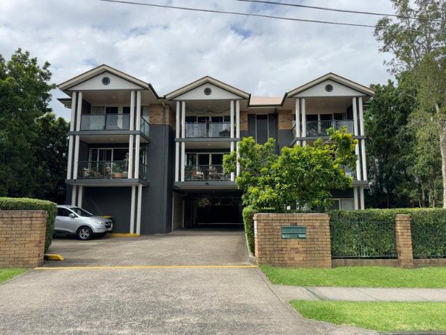 MODERN INNER CITY LIVING IN THE HEART OF WEST END