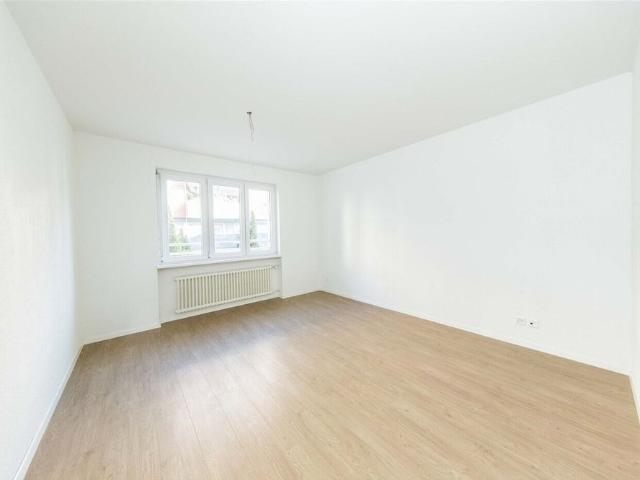 Modern – ideal location – 2 balconies – private laundry room