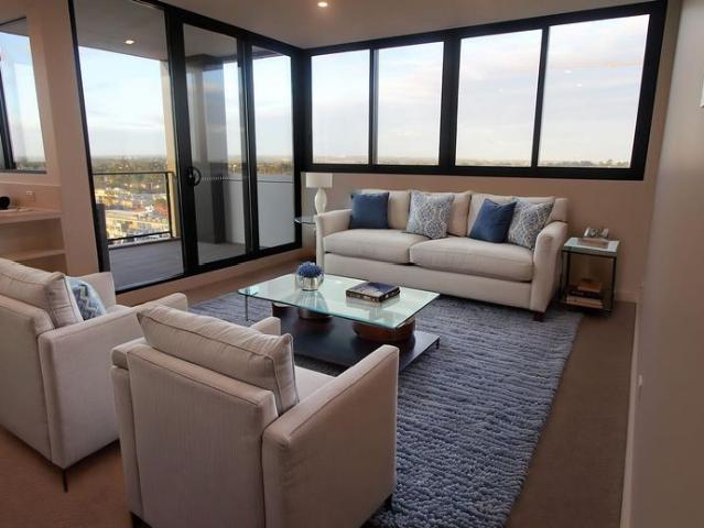 MODERN IDEAL LOCATION DON'T MISS OUT!