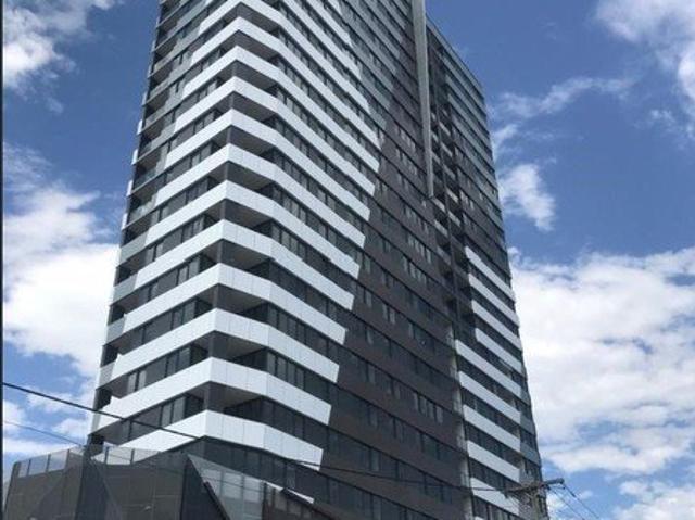 MODERN IDEAL LOCATION DON'T MISS OUT!