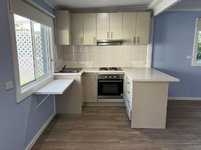 Modern one bed unit APPLY ONLINE BY ENTERING THIS LINK INTO YOUR BROWSER: t app.com.au/rwb