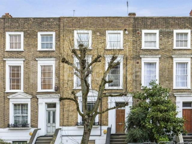 Modern one bed set on the 2nd floor of a period house mins to Camden