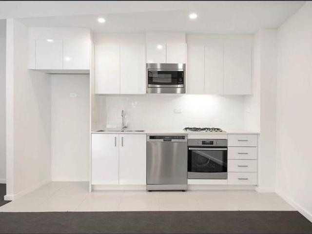 Modern One Bedroom Apartment For Rent!