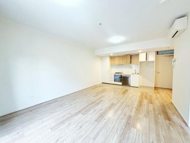 Modern One Bedroom Apartment in Hurstville