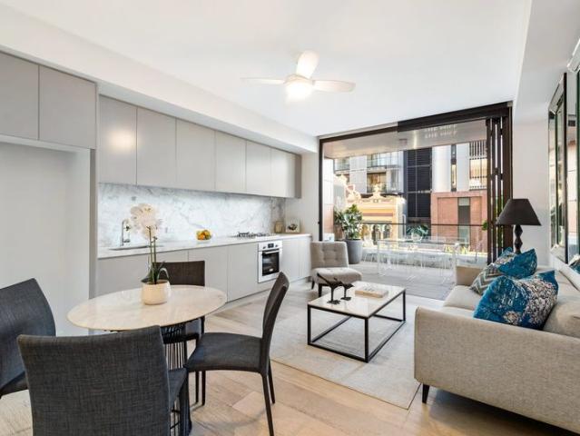 Modern One Bedroom Apartment in Heart of Bondi Junction
