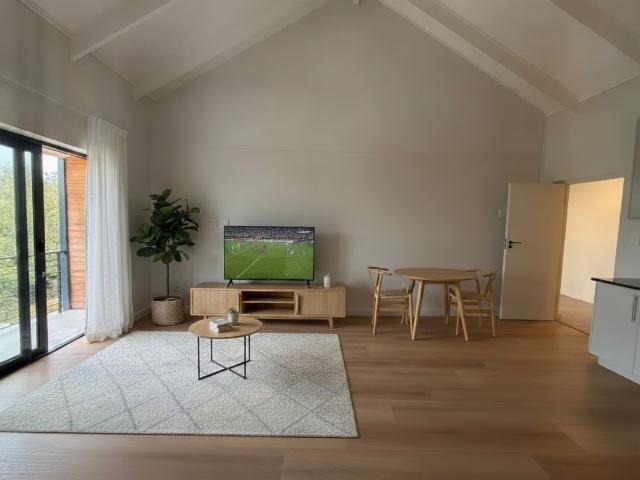 MODERN ONE BEDROOM APARTMENT IN HEMEL & AARDE VILLAGE