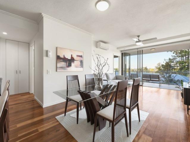 Modern One Bedroom Apartment in Highly Sought After 'Liberte' Building