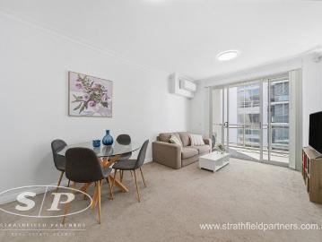 Modern One Bedroom Apartment in Prime Homebush Location