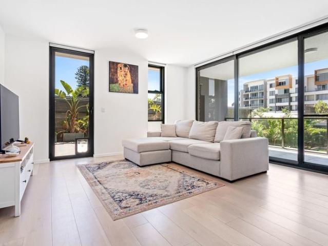 Modern One Bedroom Apartment in Prime Location
