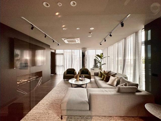 Modern One Bedroom Apartment in the Heart of West Melbourne