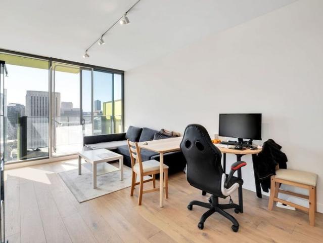 Modern One Bedroom Apartment in the Heart of Adelaide