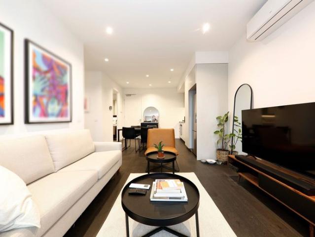 Modern One Bedroom Apartment in the Heart of Burwood Brickworks