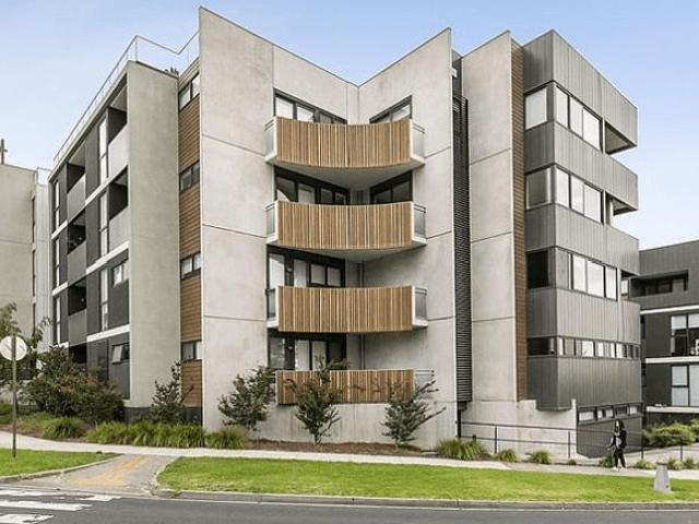 Modern One Bedroom Apartment in the Heart of Burwood