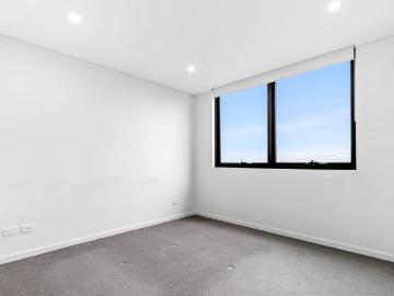 Modern One Bedroom Apartment in the Heart of Earlwood