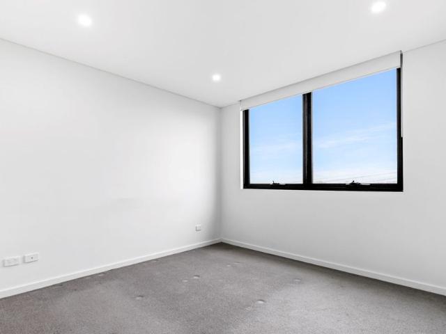 Modern One Bedroom Apartment in the Heart of Earlwood