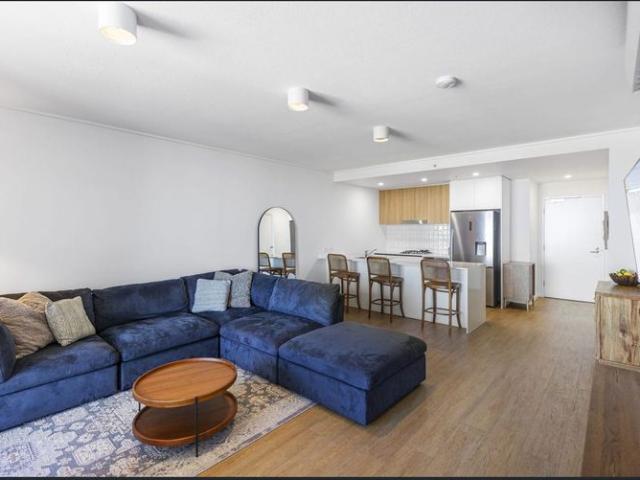 Modern One Bedroom Apartment in the Heart of Robina