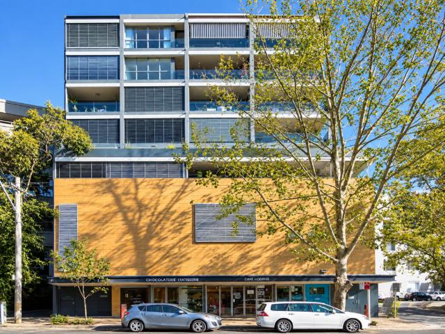 modern one bedroom apartment in the heart of st leonards