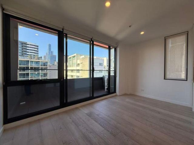 Modern One Bedroom Apartment International Students Welcome