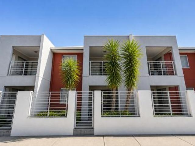 Modern One Bedroom Apartment with Oversized All Weather Balcony