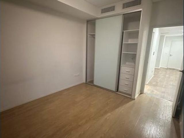 Modern One Bedroom Apartment with Secure Parking in North Ryde
