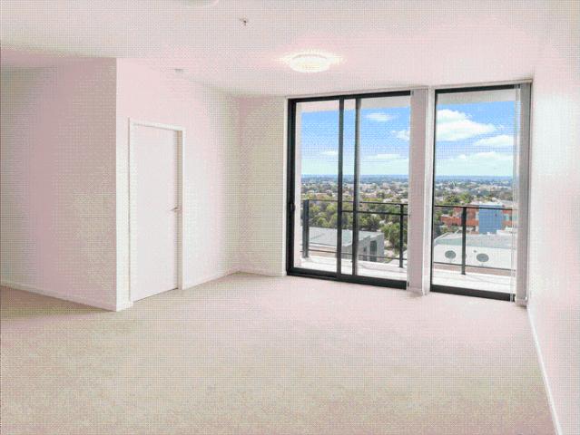 Modern One Bedroom Apartment with Separate Study, Parking & District Views