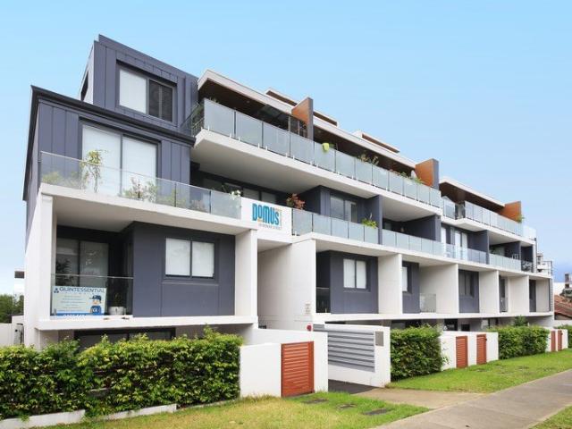 Modern One Bedroom Apartment with Timber Flooring & Ducted Air Conditioning