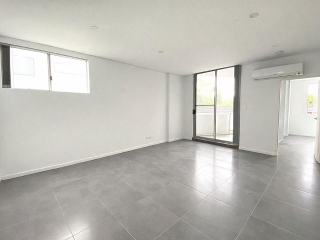 Modern one bedroom apartment!
