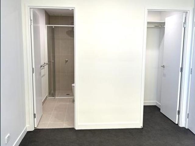 Modern One Bedroom Apartment